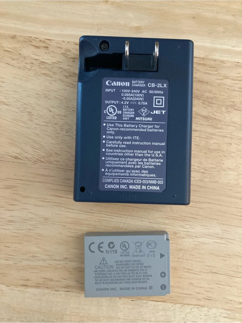 Canon compact digital